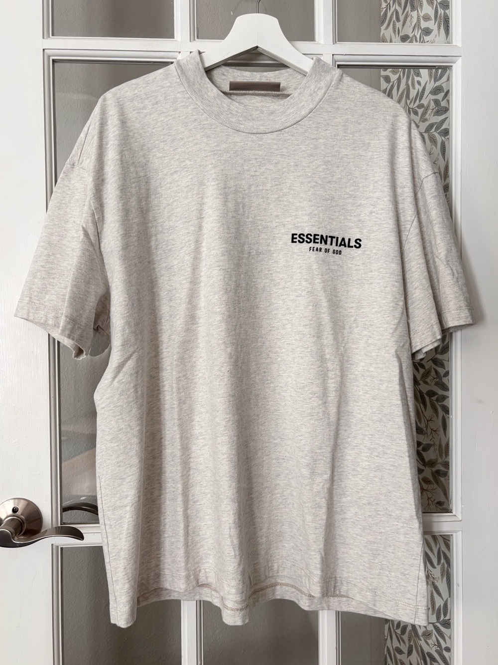 ESSENTIALS FEAR OF GOD Classic Fit Graphic T-Shirt Sz M NWOT